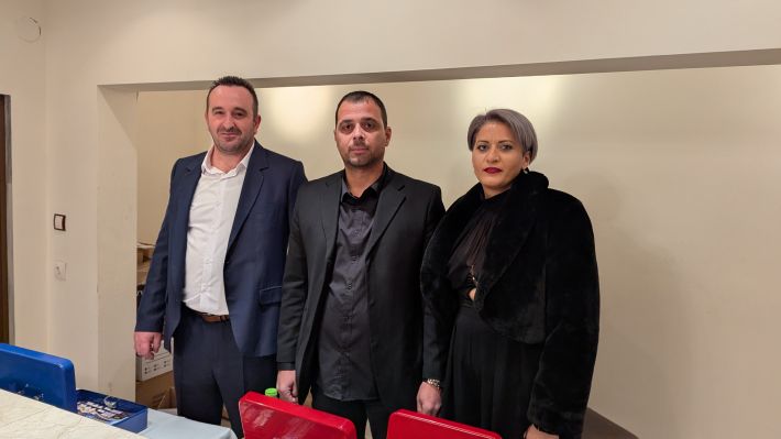 PXL_20251227_185858391